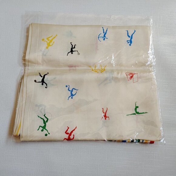 2008 Beijing Summer Olympics Scarf BNIP - Picture 2 of 3